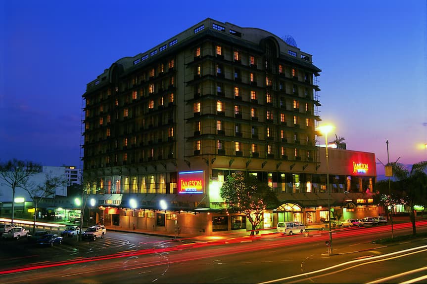 Cresta Jameson Hotel